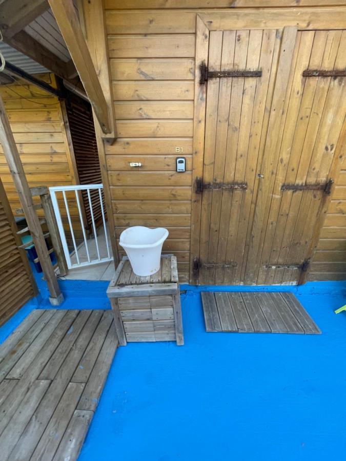 2 Bungalows Au Bord De La Plage De Montal A Moule Loues Individuellement Ou Ensemble 르 물레 외부 사진