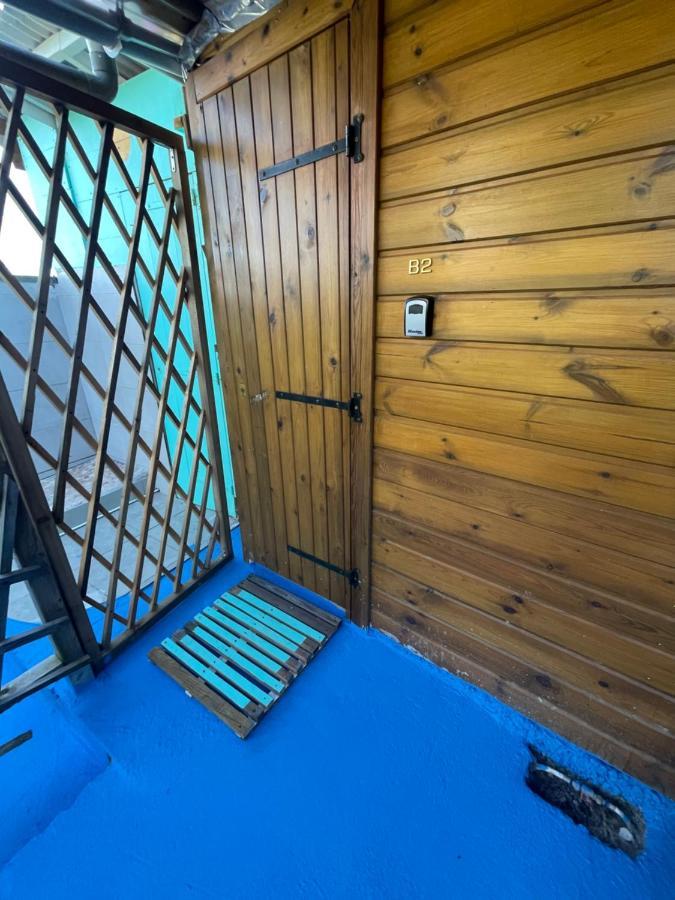 2 Bungalows Au Bord De La Plage De Montal A Moule Loues Individuellement Ou Ensemble 르 물레 외부 사진