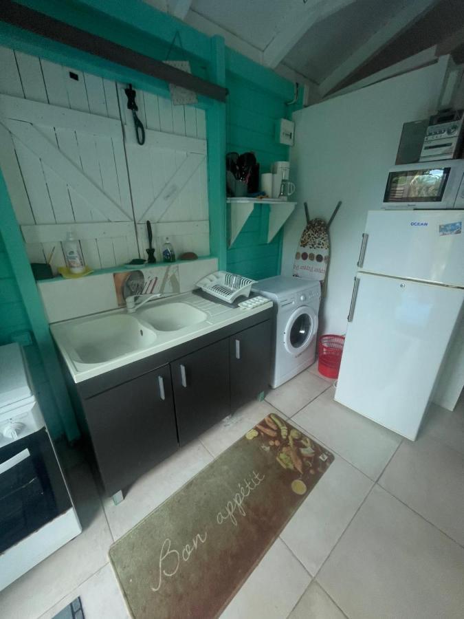 2 Bungalows Au Bord De La Plage De Montal A Moule Loues Individuellement Ou Ensemble 르 물레 외부 사진
